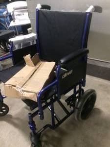 lot 15 image: NEW Drive Medical 22 Wide Seat Heavy Duty&nbspBariatric Steel Transport Chair - 450lb Capacity