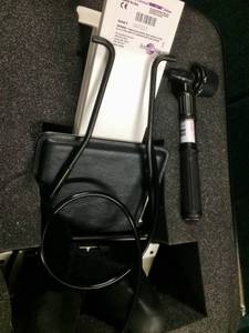 lot 23 image: WOW SAUNDERS CERVICAL HOMETRAC DELUXE PNEUMATIC SYSTEM HOME TRACTION DEVICE WCASE & MANUAL - EXCELLENT WORKING CONDITION - I THINK i NEED TO TRY THIS OUT
