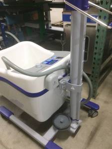 lot 43 image: Arjo Sidekick Portable Professional Rehabilitation Therapeutic Sports Medicine Whirlpool Tub Foot Spa For Arms Elbows Knees Too Great Working Condition Though Hand Pump Does Not Work To Raise & Lower Unit