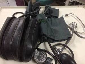 lot 56 image: Blood Pressure Monitor With 3 Cuff Sizes & Stethoscope With Carrying Bag
