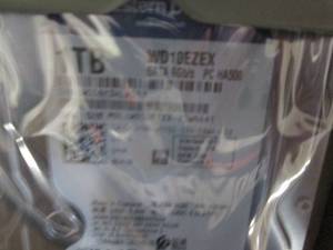 lot 57 image: WD Blue WD10EZEX 1TB SATA 3 Interna...