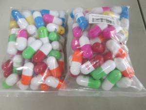 lot 62 image: 2 pks Bokit 60pcslot Vitamin Pen, ...