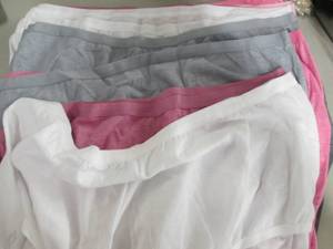 lot 103 image: 12 pr Fruit of the Loom Size 10 Pan...