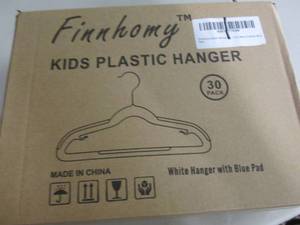 lot 121 image: Finhomy Kids Plastic Hangers ...
