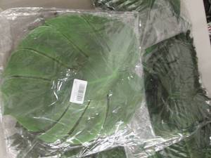 lot 125 image: 7- 48 pc Sets  Large Leaf Decoratio...