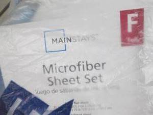 lot 215 image: Full Microfiber Sheet Set out of pk...