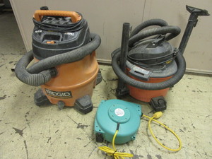 lot 118 image: RIGID PRO 14-GALLON WETDRY SHOP VAC, RIGID 6-GALLON WETDRY SHOP VAC, 40 CORD REEL