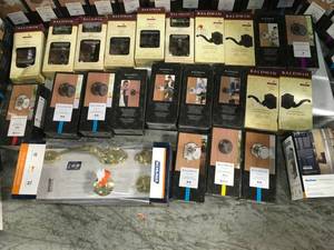 lot 1 image: LOT OF ASSORTED BALDWIN DOOR SETS & OTHERS AS WELL CUSTOMER RETURNS SEE PICS