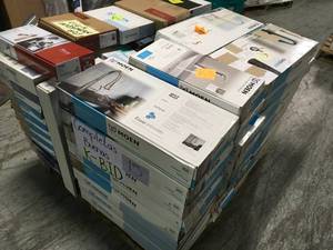 lot 15 image: PALLET WITH COMPLETE MOEN, PFISTER, DELTA, KRAUS  FAUCET SETS CUSTOMER RETURNS SEE PICS