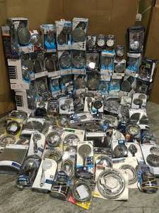 lot 17 image: PALLET WITH MOEN SHOWERHEADS DIFFERENT MODELS AS WELL CUSTOMER RETURNS SEE PICS