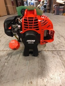 lot 44 image: ECHO 21.2 cc Gas 2-Stroke Cycle Straight Shaft Trimmer CUSTOMER RETURN SEE PICS