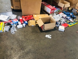 lot 49 image: LOT  WITH MIXED NEW CAR  PARTS CHECK PICTURES