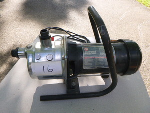 lot 16 image: Sub Pump