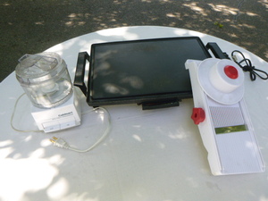 lot 78 image: Toastmaster Fryer, Cuisinart Mini Prep Processor, Slicer