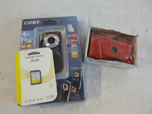 lot 105 image: Coby Snapp Camera