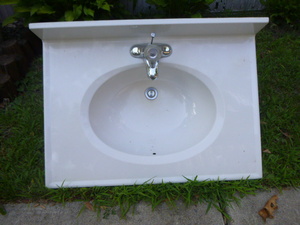 lot 107 image: Sink with Moen Faucet
