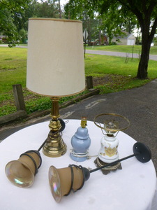 lot 130 image: Tall Brass Lamp and Miscellaneous Items