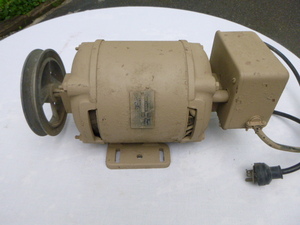 lot 137 image: Holtzer 1 HP Motor