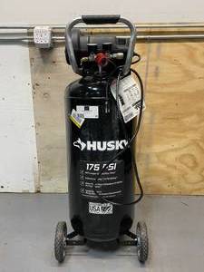 lot 10 image: HUSKY 20 Gal. 175 PSI Air Compressor