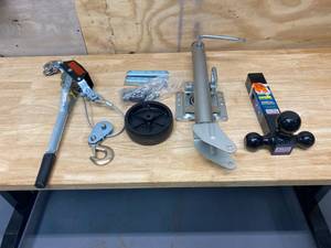 lot 30 image: Lot of TrailerPulling Items.  TOW SMART Trailer Jack, TOW SMART 3-Way Trailer Hitch and a STEELCORE Cable Winch Puller
