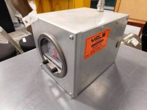Dwyer Photohelic Gauge