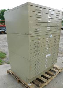 lot 18 image: Safco Blueprint Storage Cabinet