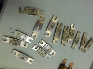 lot 31 image: Forklift Fuses & Bag of Electrical Connectors