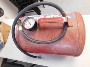 lot 34 image: Portable Air Tank - 15 x 10