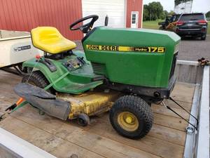 lot 26A image: John Deere 175 Hydro Riding Lawn Tractor