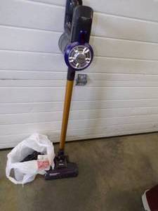 lot 16 image: Diabeo Hand Vac