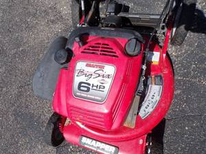 lot 39 image: Snapper 6 HP Push Mower self propelled