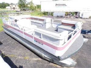 lot 7 image: 1995 Crestliner  2085 LSI Pontoon