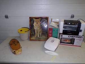 lot 106 image: George Forman Grill, Toaster oven, Clocks and minnow bucket