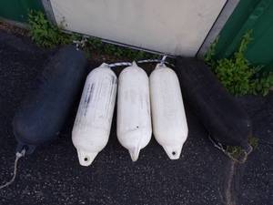 lot 115 image: 5 Large Boat Bumpers