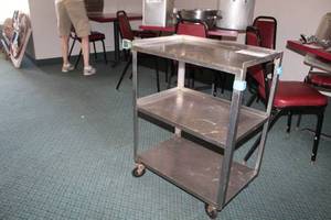 lot 170 image: Metal Serving Cart 3-tier