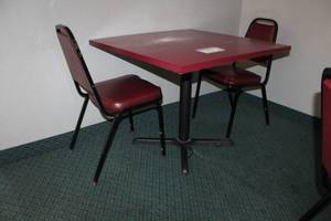 lot 153 image: Pedestal Dining Table with 2-Padded Dining Chairs