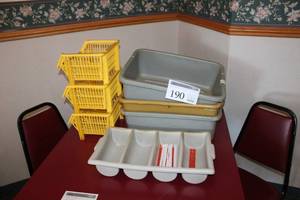 lot 190 image: Plastic Flatware Storage Tray, Plastic Table Bus Bins, Stackable Storage Bins