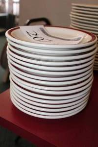 lot 207 image: Lot of (16) Homer Laughlin China Dinner Plates 8in.