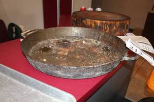 lot 213 image: Cast Iron Pan