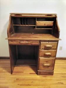 Small Rolltop Desk