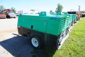 lot 8 image: 2014 Sullivan Palatek Model D185PDZ SB Tow Behind Air Compressor