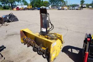 lot 17 image: Erskine Model 1812 Universal Mount Bobcat Skid Loader Skid Steer Snow Blower Attachment