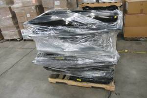Full skid of SALVAGE bad screen Tvs AsIs