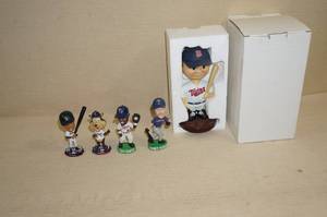 lot 36 image: Twins Bobbleheads