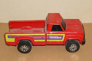 lot 84 image: Vintage Tonka Pressed Steel Pickup Truck