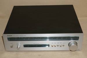 lot 6 image: Onkyo T-4090 Tuner