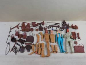 lot 102 image: Vintage MARX Western Themed Action Figures