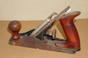 lot 128 image: Antique Millers Falls Number 9 Hand Plane