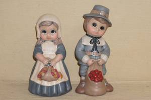 lot 172 image: 2 Ceramic Pilgrim Figures