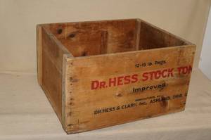 lot 147 image: Wood Dr. Hess Tonic Box